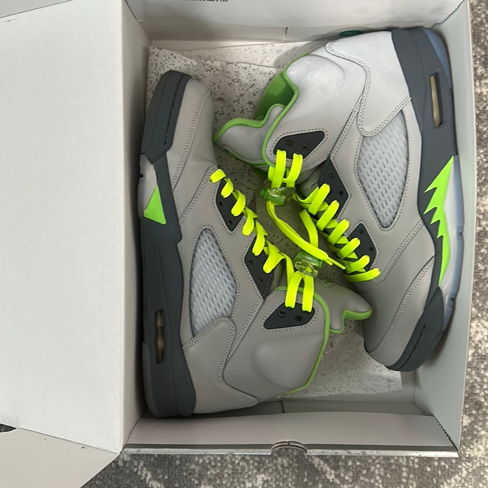 Jordan 5 green bean used size 13